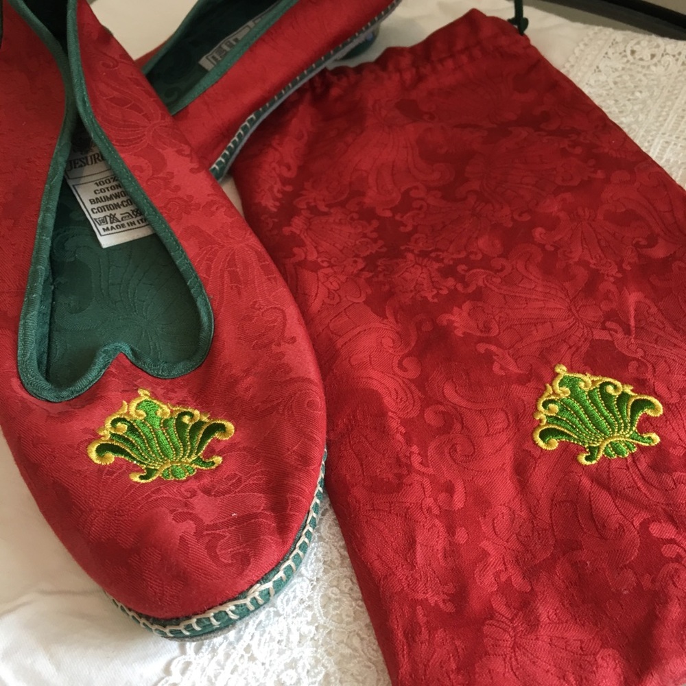 Italian Slipper - Picture 2 of 4
